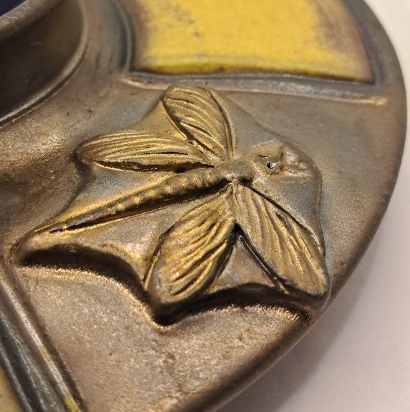 Ikebana. Signed Art Pottery Brown Butterfly Ikebana Flower Vase - Picture 6 of 7